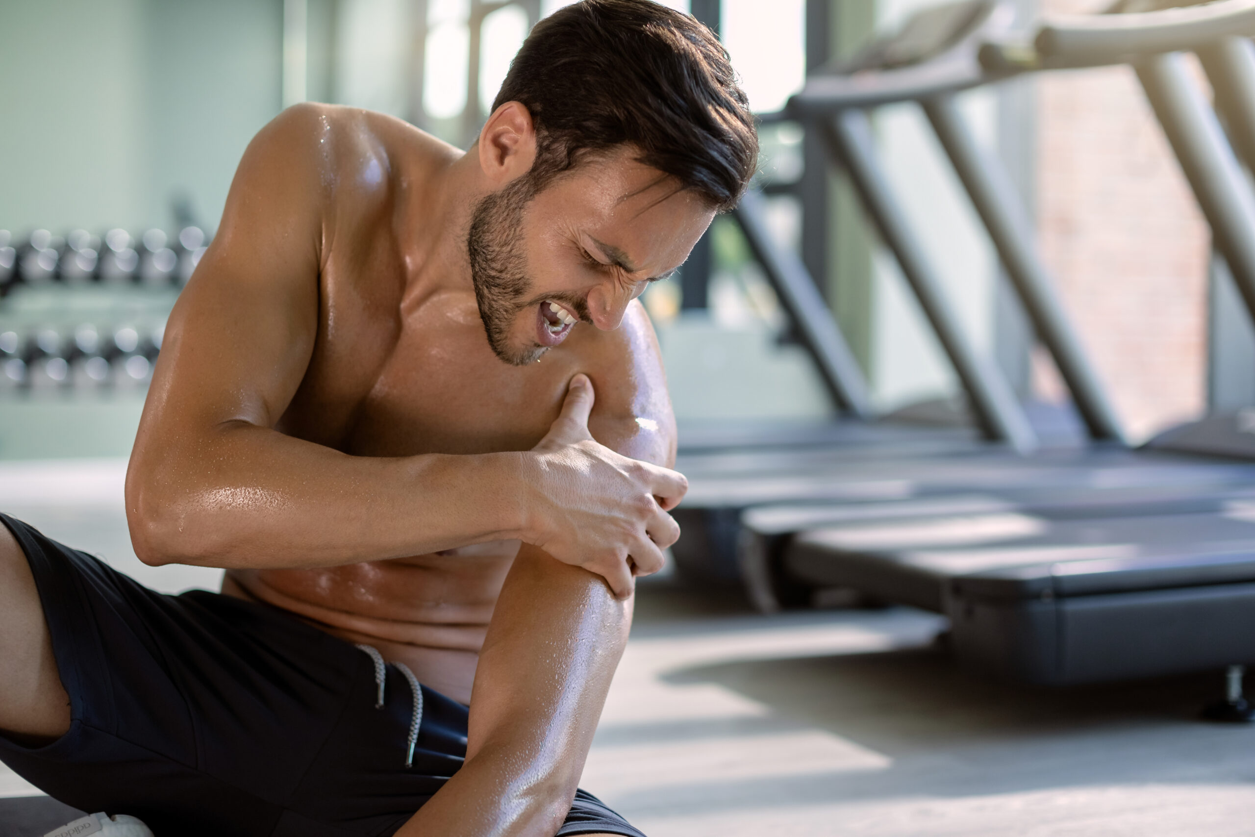 Sprained Shoulder | Sports Injury Treatment